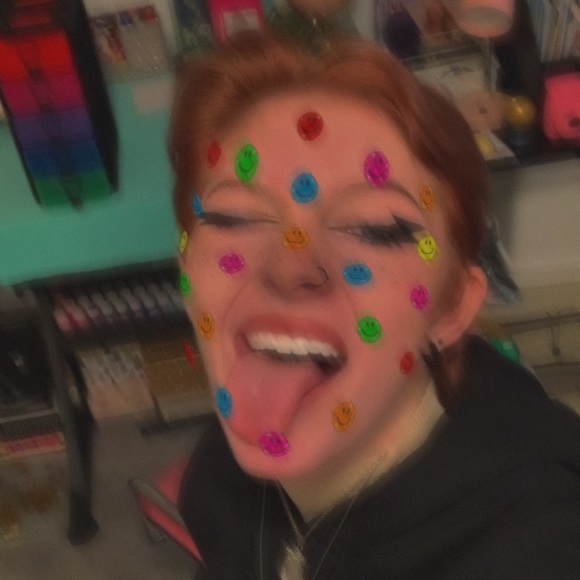 Meet your Posher, Adelyn - Picture 7 of 7